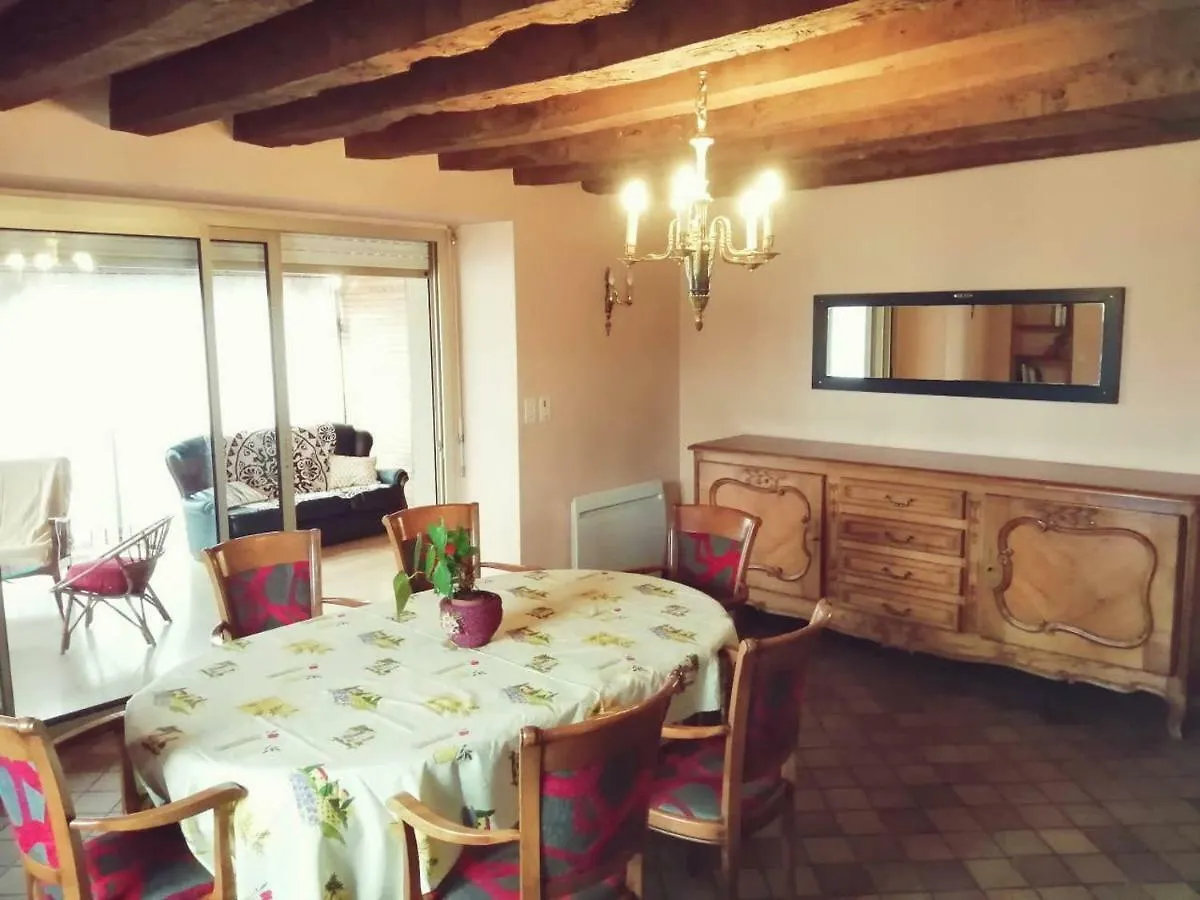 Holiday home La Maugerais Hotel Rennes
