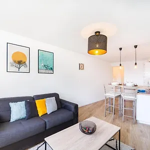 Splendide Centre + Parking Apartment