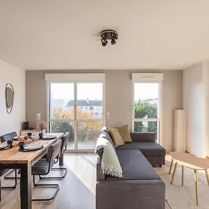 Appartement Le Cocon Voltaire - 2 Avec Parking - Mabilais, Rennes